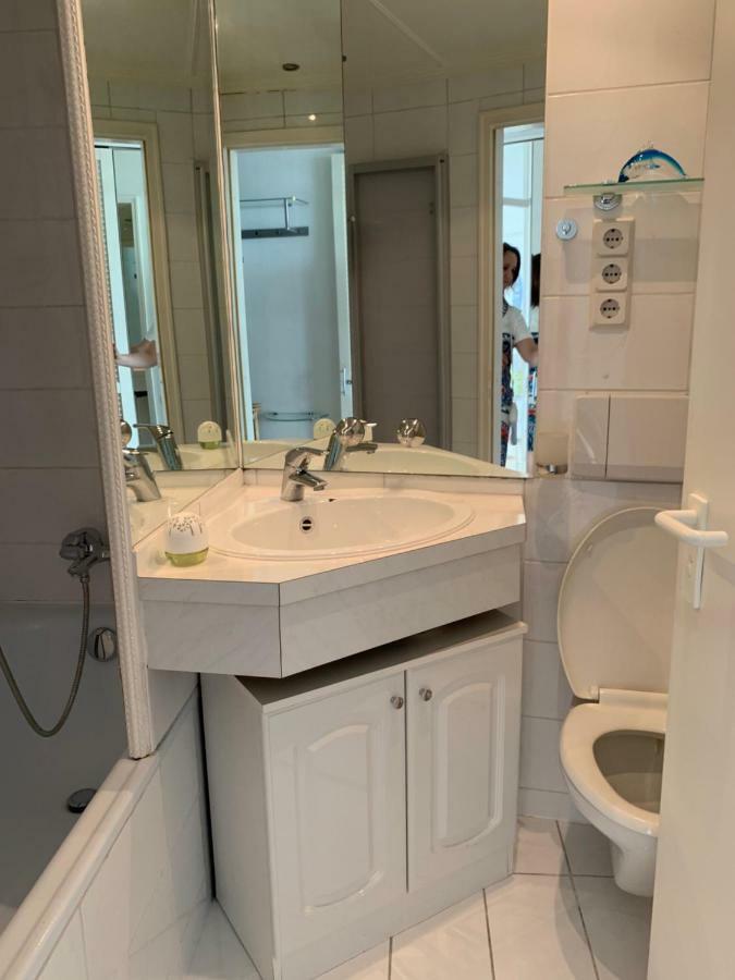 Appartment Im Hotelturm เอาก์สเบิร์ก ภายนอก รูปภาพ