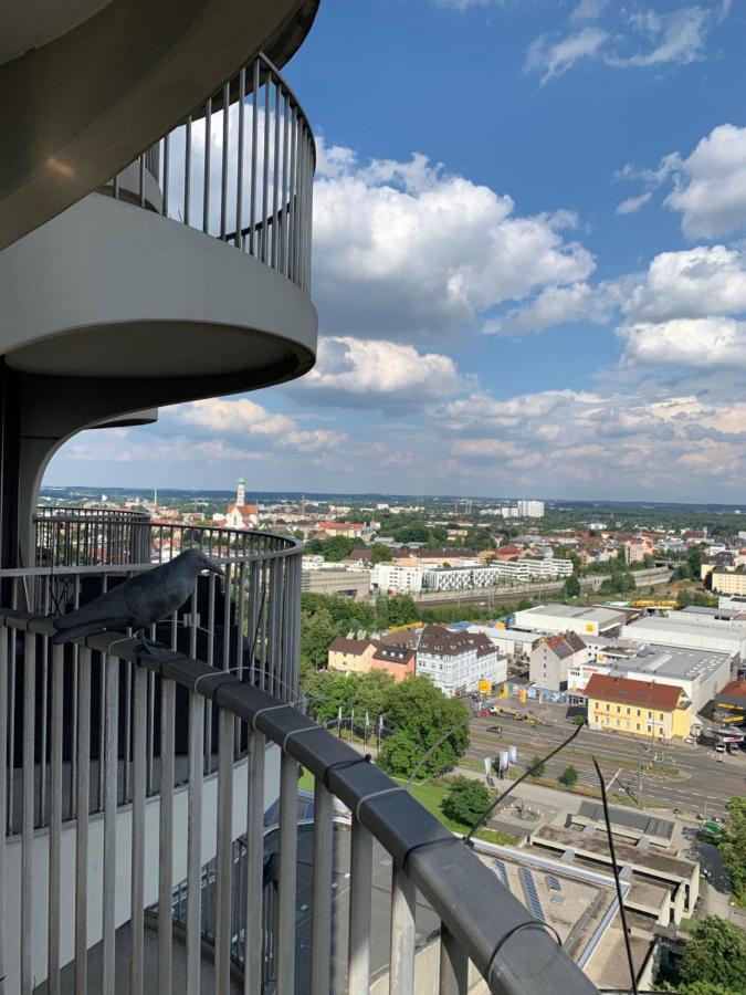 Appartment Im Hotelturm เอาก์สเบิร์ก ภายนอก รูปภาพ